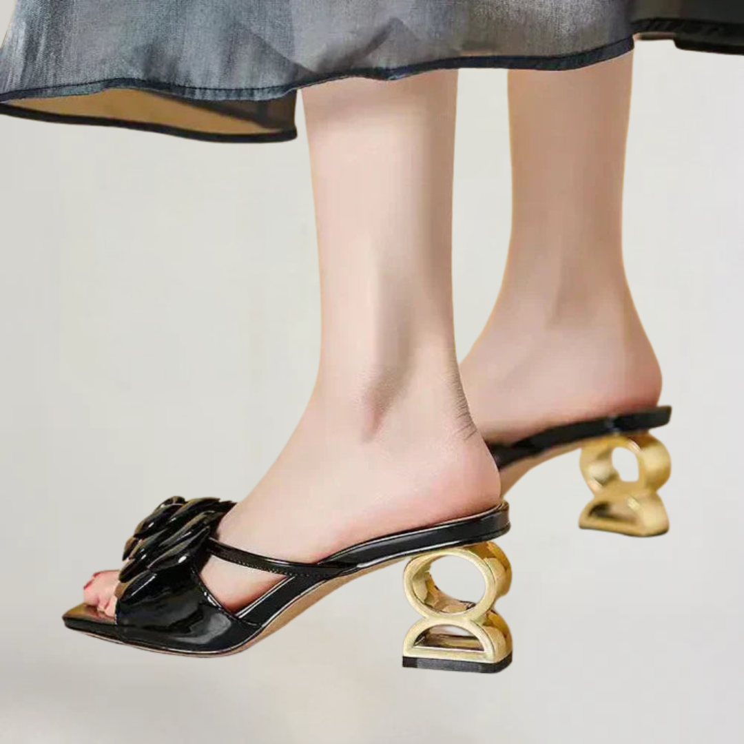 BRIANNA | SANDALI ELEGANTI CON DETTAGLI FLOREALI