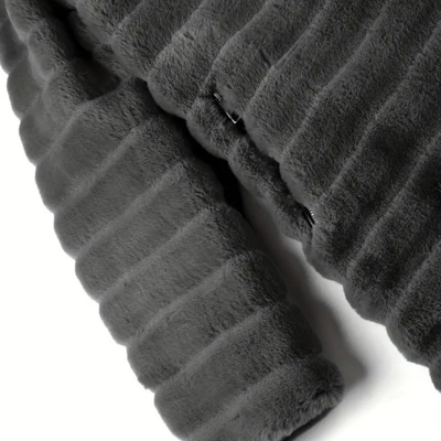 Loren | Cappotto invernale di lusso in pelliccia sintetica