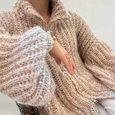 ELENA | MAGLIONE IN MAGLIA LEGGERA CON SCOLLO A V E DETTAGLI DI PAILLETTES