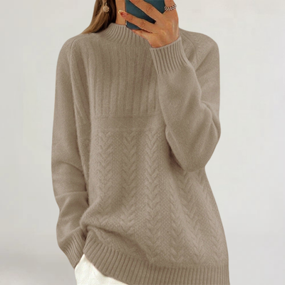 FRANCESCA | MAGLIA IN LANA SOFFICE CON LAVORAZIONE A MOTIVI E COLLO ALTO