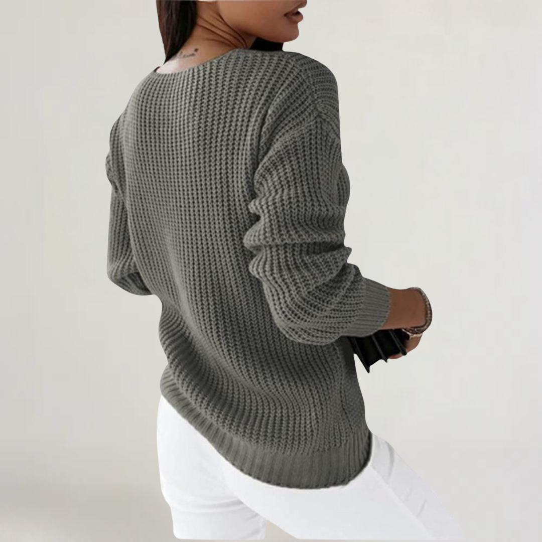FRANCESCA | MAGLIA IN LANA MORBIDA CON SCOLLO A V E TRECCE