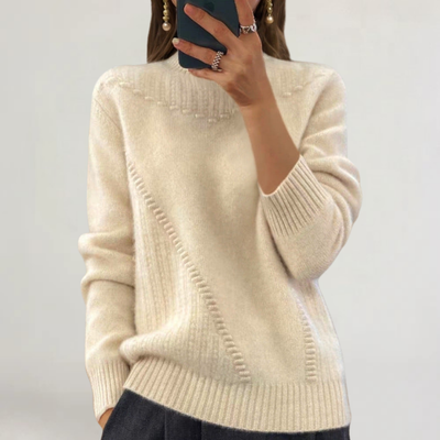 FRANCESCA | MAGLIA IN LANA SOFFICE CON DETTAGLI A RILIEVO