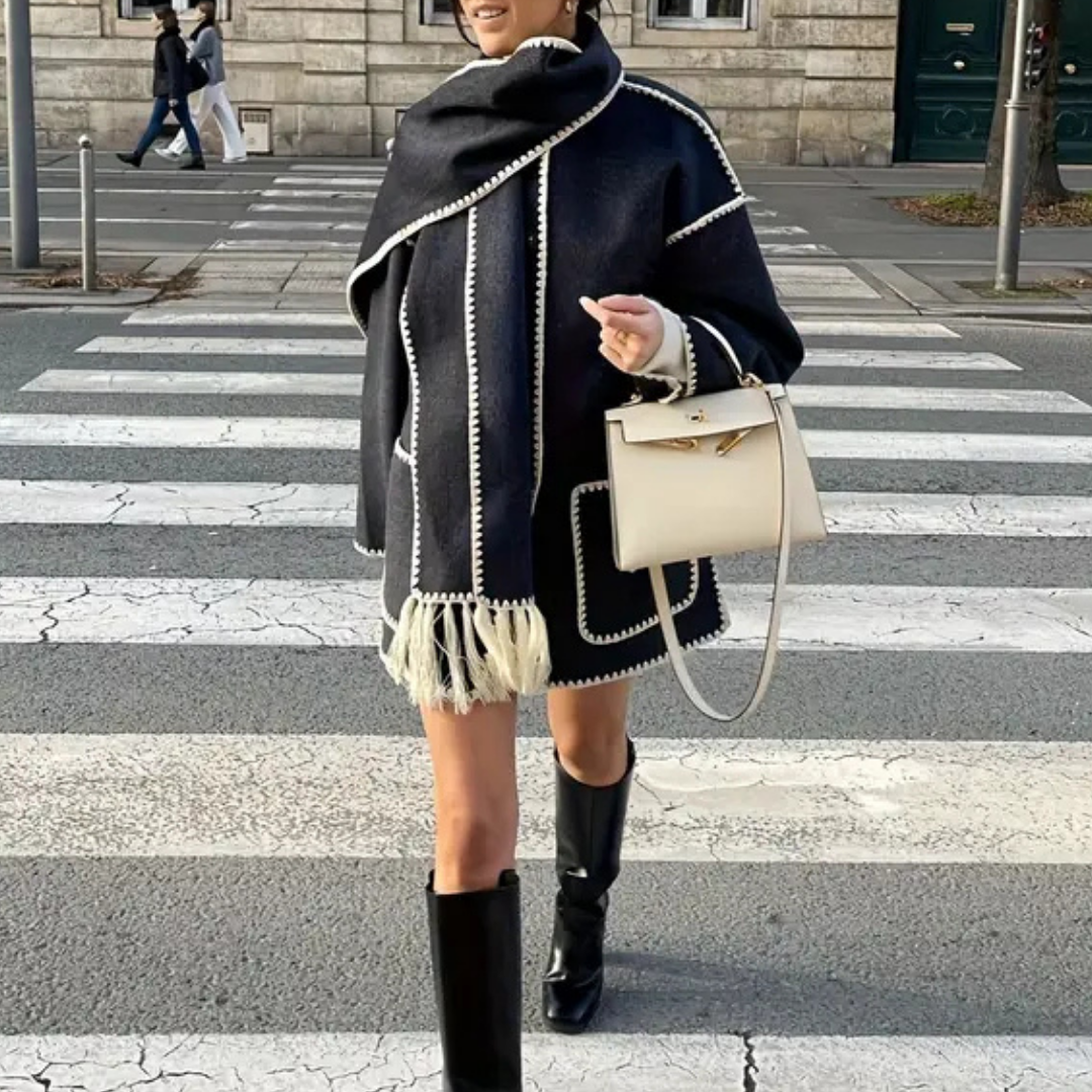 Loren | Cappotto esclusivo con sciarpa moderna integrata