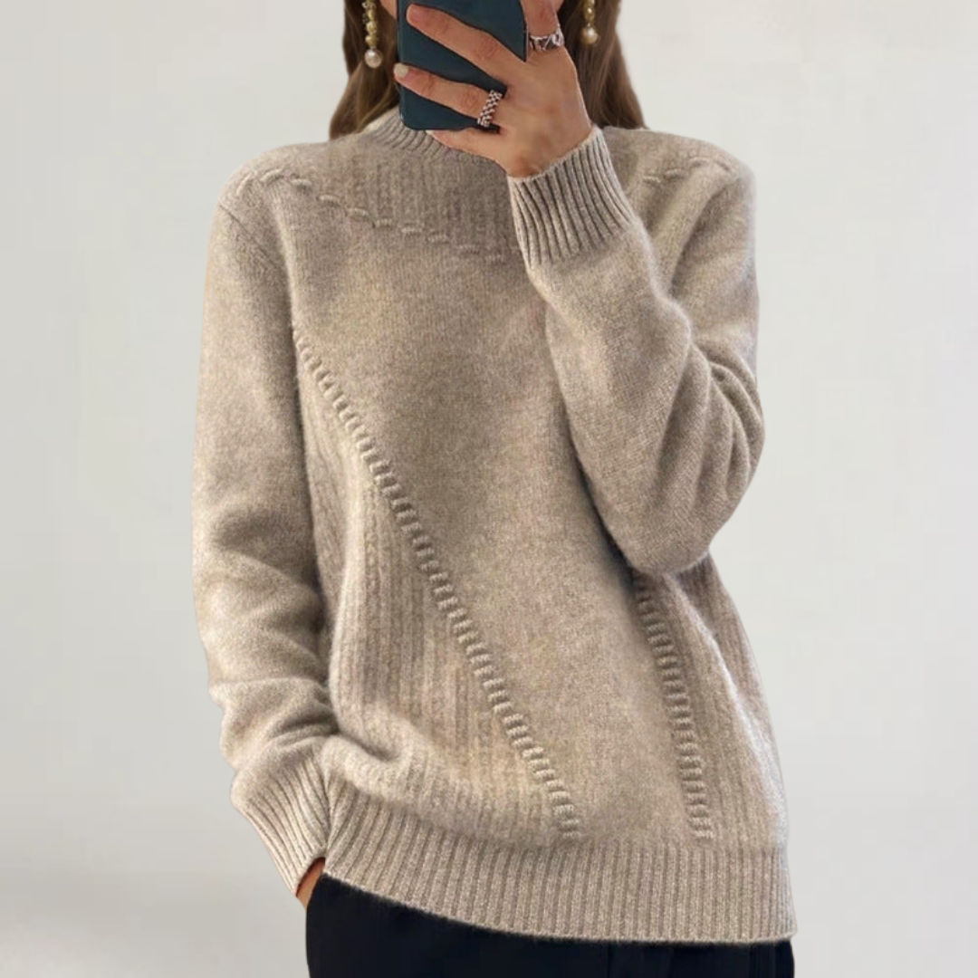FRANCESCA | MAGLIA IN LANA SOFFICE CON DETTAGLI A RILIEVO