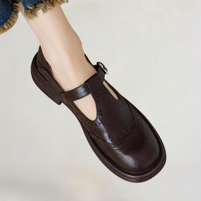 ALEXANDRA | SCARPE IN PELLE LUCIDA DALLO STILE CLASSICO