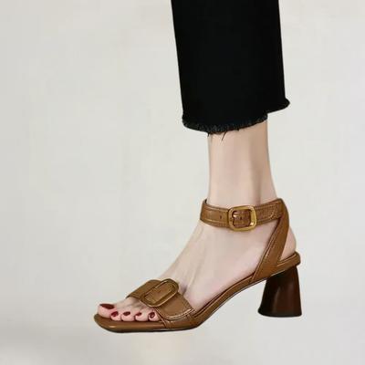 BRIANNA | SANDALI ELEGANTI DAL DESIGN UNICO