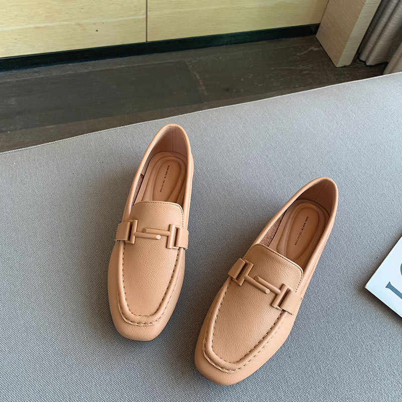 VIVIANA | MOCASSINO ELEGANTE CON DETTAGLIO METALLICO