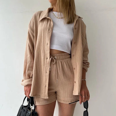 Sara | Completo leggero alla moda con bottoni
