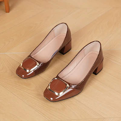 NICOLETTA | PELLE LUCIDA STILE COCCODRILLO CON TACCO BASSO
